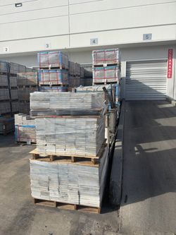 Pallets of marble Pavers / white Carrera leather Tiles