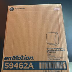 Automatic towel dispenser