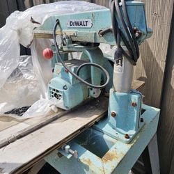 Vintage DeWalt Power Shop
Radial Arm Saw