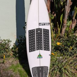 Pyzel Pyzalien 2 Surfboard 