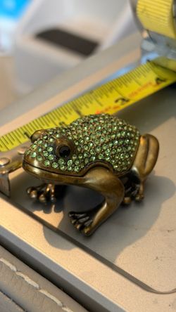 Collectible Gold Frog Trinket Box With Austrian Crystals