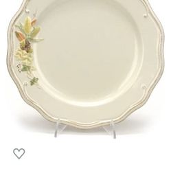 8 Platos 4 Grandes Y 4 Medianos