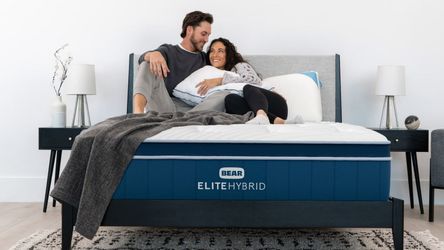 Bear Elite Hybrid Mattress (king/firm) barely used