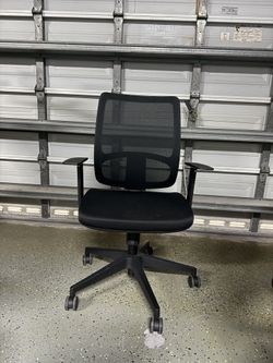 Mesh Office Chairs 