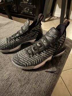 Lebron 16 Oreo 