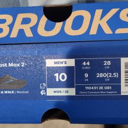 Brooks  Sneakers Brand New