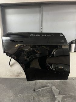 2020-2021-2022-2023-2024 TESLA MODEL Y RIGHT REAR DOOR OEM USED