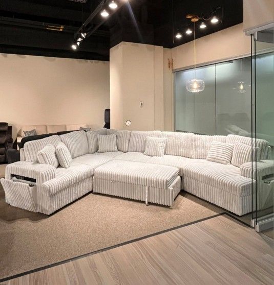 đź’Ą Sectional Sofa Sleepers! đź’Ą Furniture Queen Bedrooms, Dining Avail