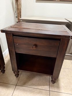 Pair of solid wood Nightstands