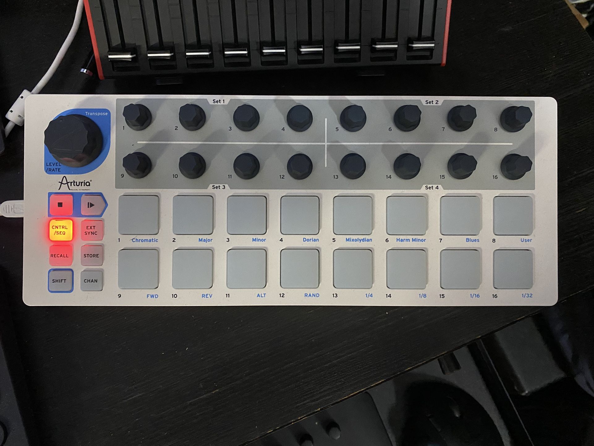 Arturia BeatStep 