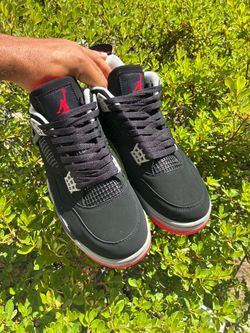 Air Jordan 4 Retro Bred Sneakers