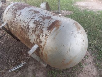 500 Gal Propane Tank