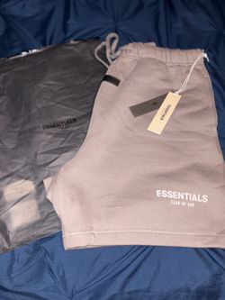 Essentials shorts LG