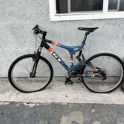 GT Mountain Bike 