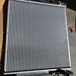 2010-2011
Chevy Camaro
Radiator  V6 3