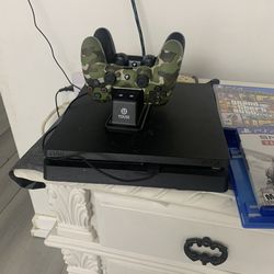 PS4 slim