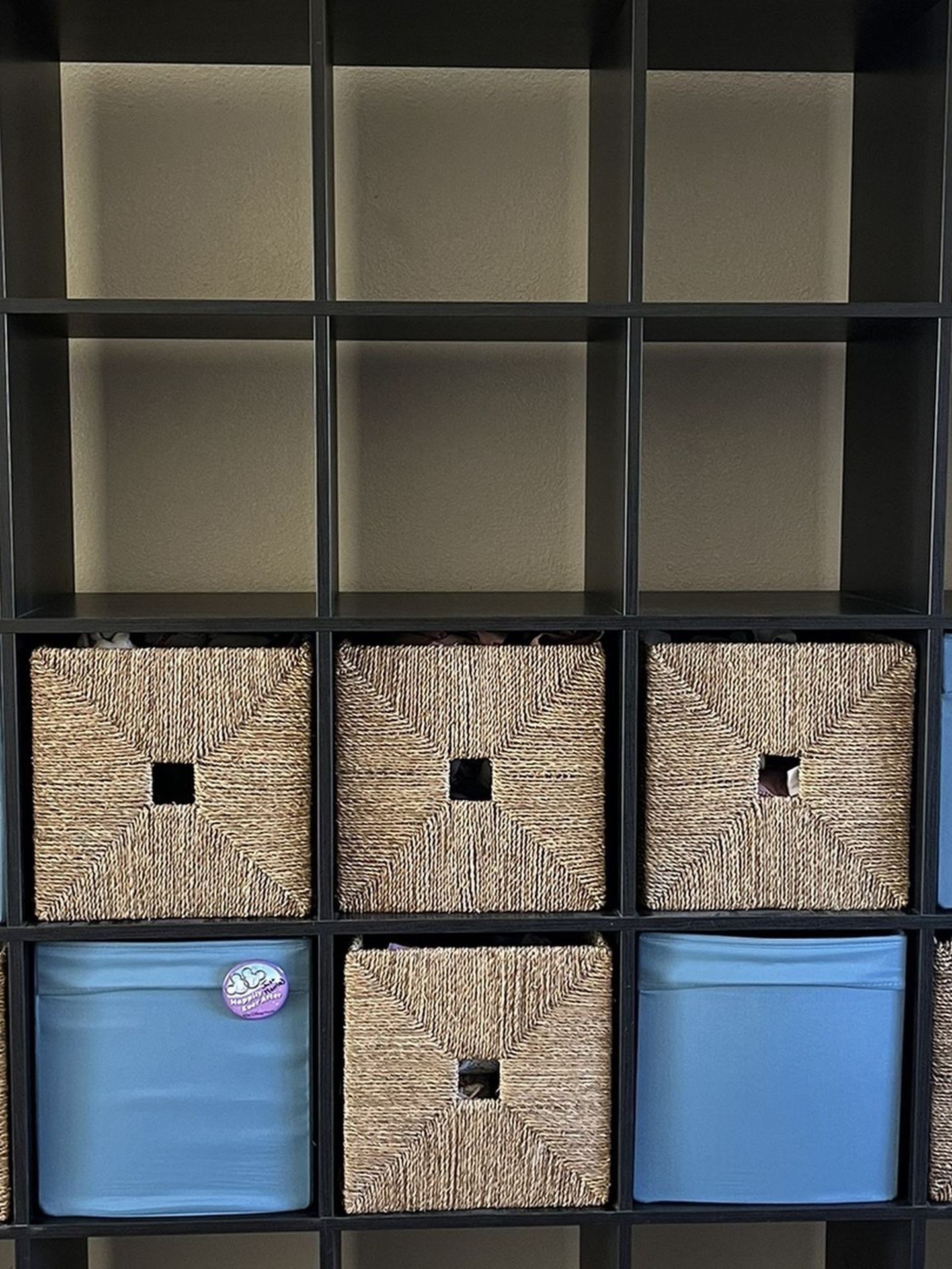 IKEA Kallax Shelf/Divider Pristine Condition
