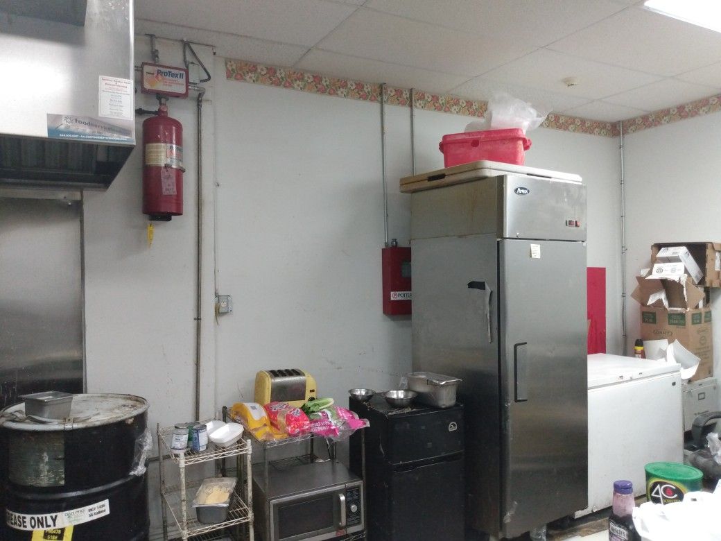 Fully functional deli and grill