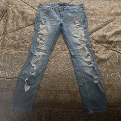 Hollister Size 7S