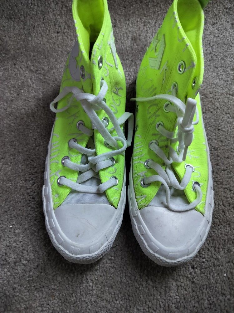 π₯Lime Green Chuck Taylor's