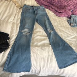 Hollister Ripped Flare Jeans Light Wash