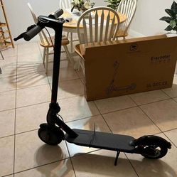 Electric Scooter 15MPH 15mile Range 225LB limit 
