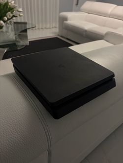 Sony PlayStation 4 Slim Console