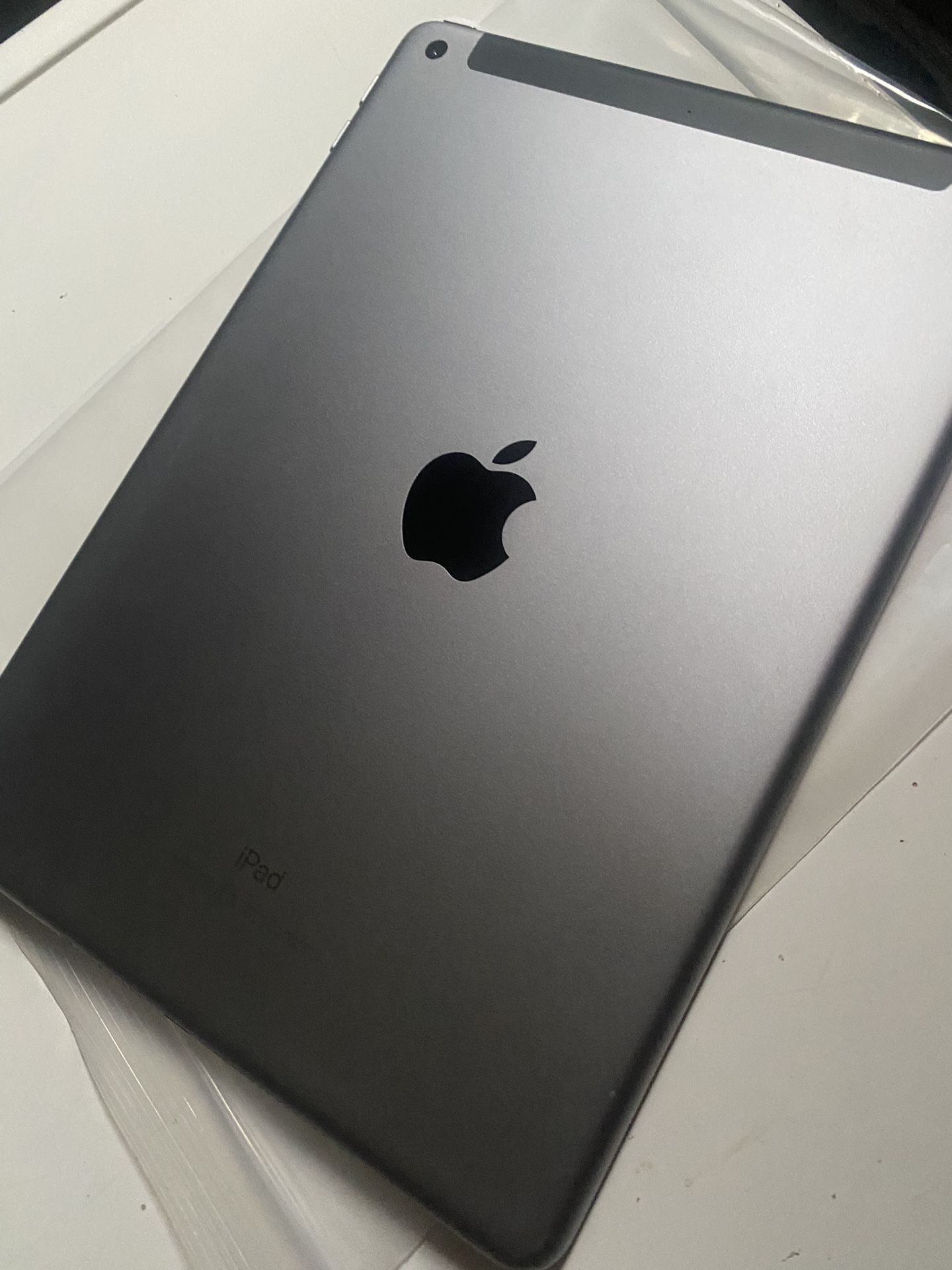 iPad 6th Generación 128 Gb Factory Unlocked Celular