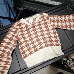 Small Pink Rose Sweater Knit