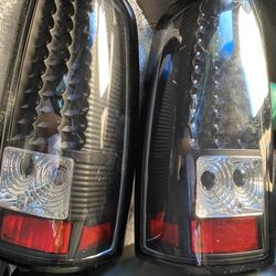 Chevy & Gmc Tail Lights 