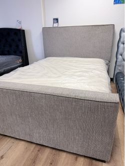 NEW QUEEN GRAY FABRIC BED FRAME