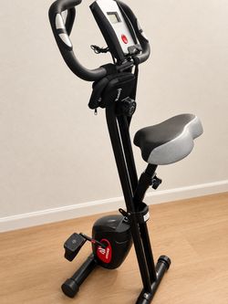 ADVENOR Foldable Exercise Bike – Magnetic Resistance – Excellent Condition