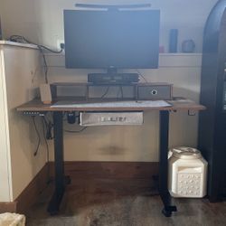 Standing Desk With Monitor And Soundbar