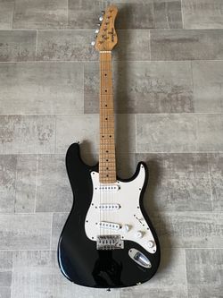 Behringer Electric Guitar *Read Description