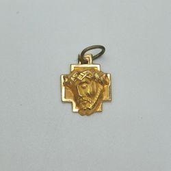 Vintage 14kt gold face of Jesus crown of thorns cross pendant