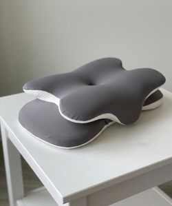 Ergonomic Cervical Contour Memory Foam Pillow