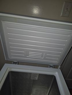 Kismile free stand freezer