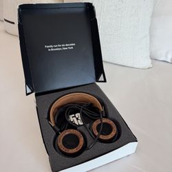 Grado RS2e Reference Series Headphones – Gifted & Unused 