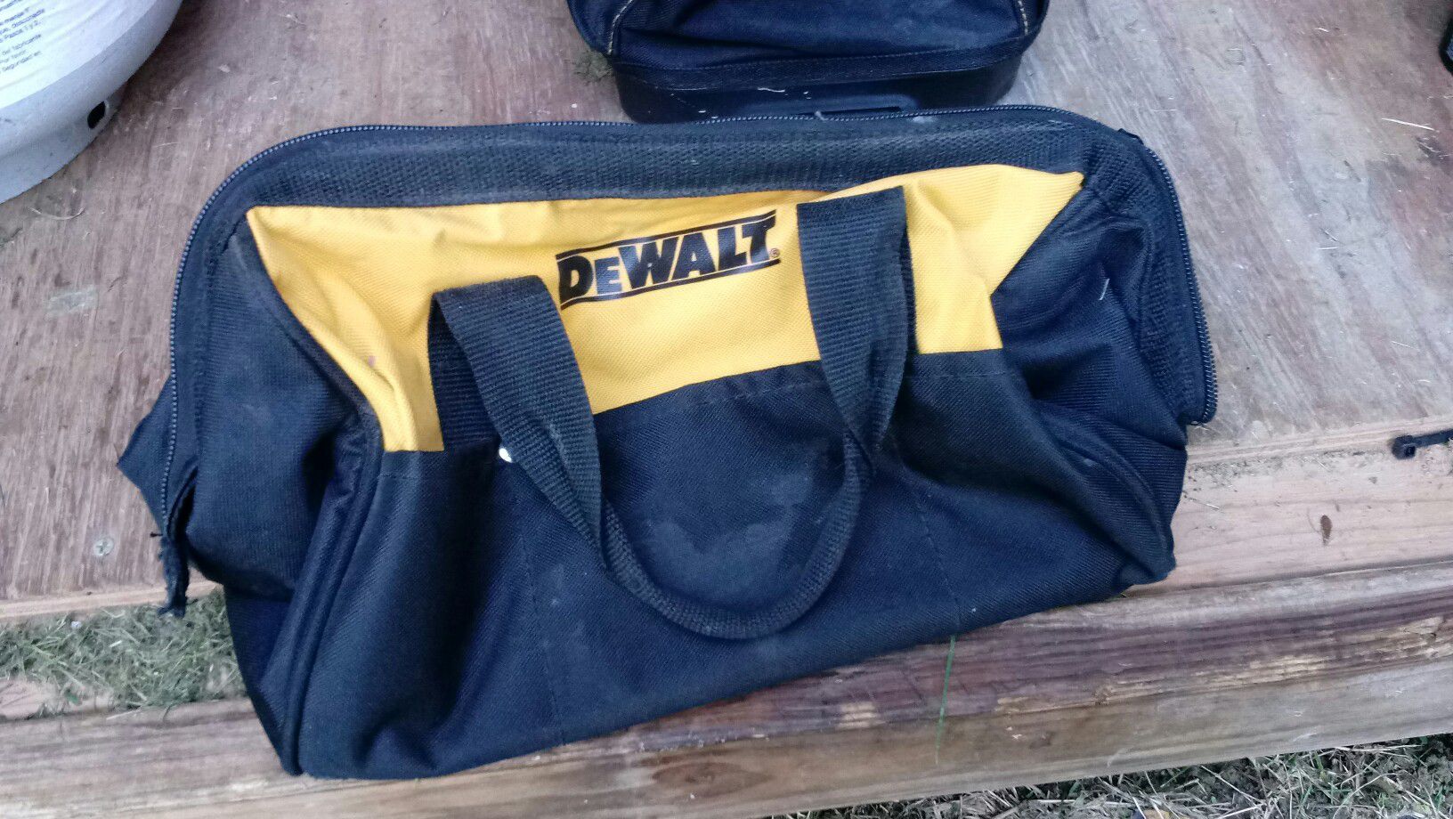 Dewalt /Bostitch tool bag