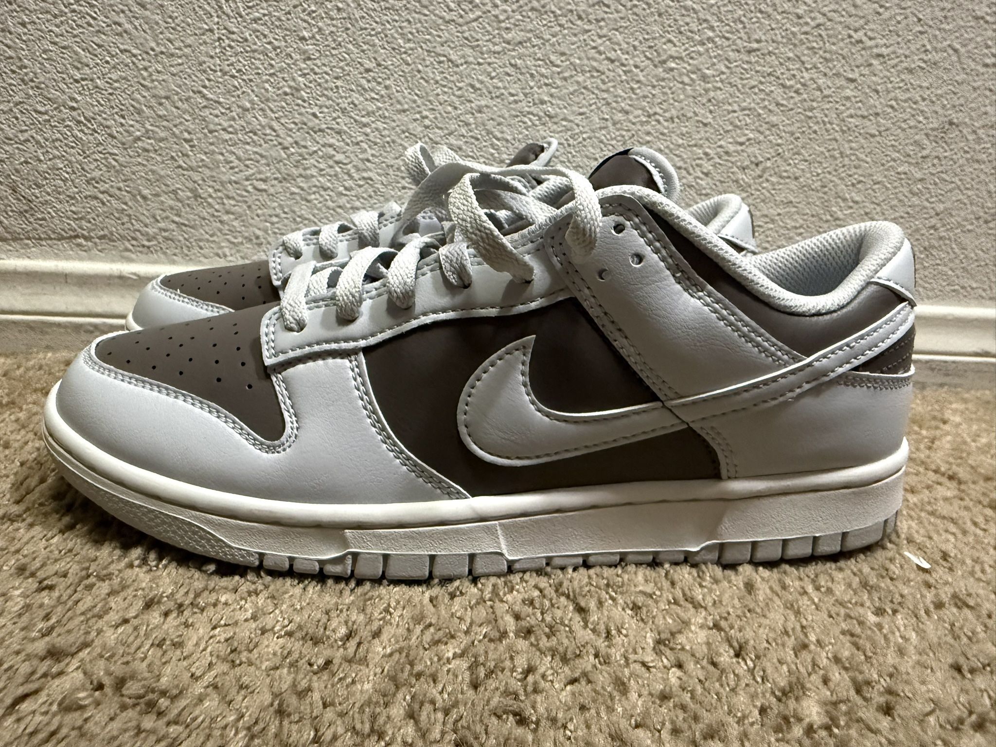 New - Nike Dunk Low Retro Sz 9.5