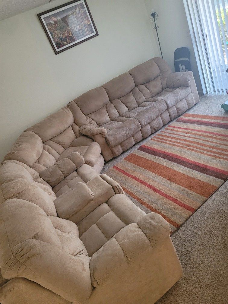 Used Double Recliner Sectional With Pull Out Bed
