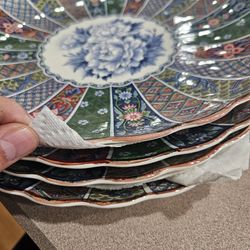 (4) Four Vintage Hanagen Japan Signed Colorful Scalloped Edge Plate 15”