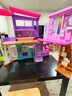 Barbie Dreamhouse, Camper, and accessories