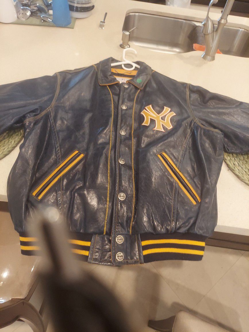 XL New York Yankees Genuine Leather Bomber Jacket