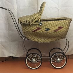 Antique South Bend Toy Co. Wicker Baby Doll Carriage Stroller