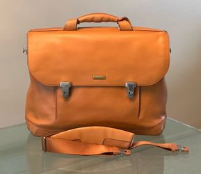 Tumi 2951T Formula Tan or Camel Leather Laptop Bag Briefcase With Shoulder Strap And Key
