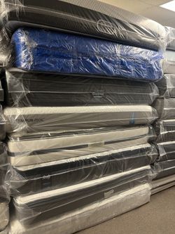 Sealy Hybrid Fulls!! Clearout Sale!! 50-80% Off!!