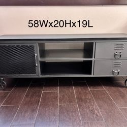Metal And Wood Modern TV Stand 