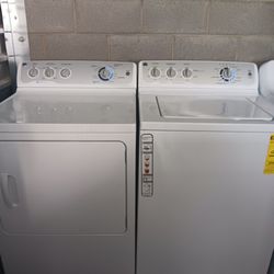Beautiful GE Washer And Gas Dryer Set! 