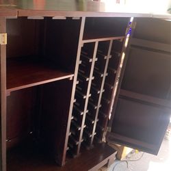 Bar & Wine Cabinet